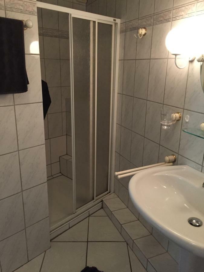 Apartment Am Park Toenisvorst Ngoại thất bức ảnh